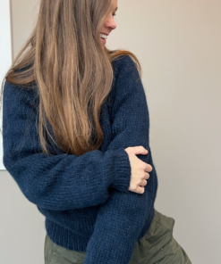 Uld/alpaca sweater I mørkeblå